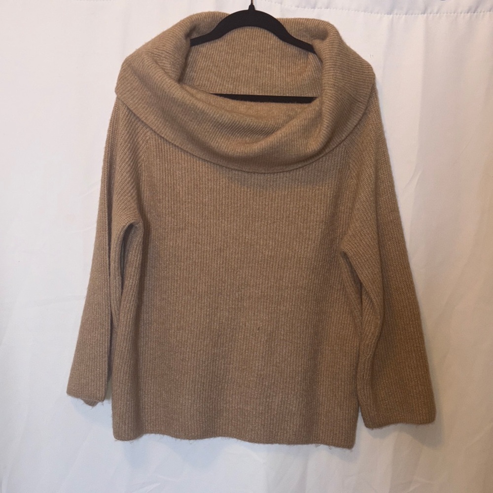 H&M Tan Cowl Neck Oversized Sweater Women’s L Ribbed Knit Cozy Fall Winter